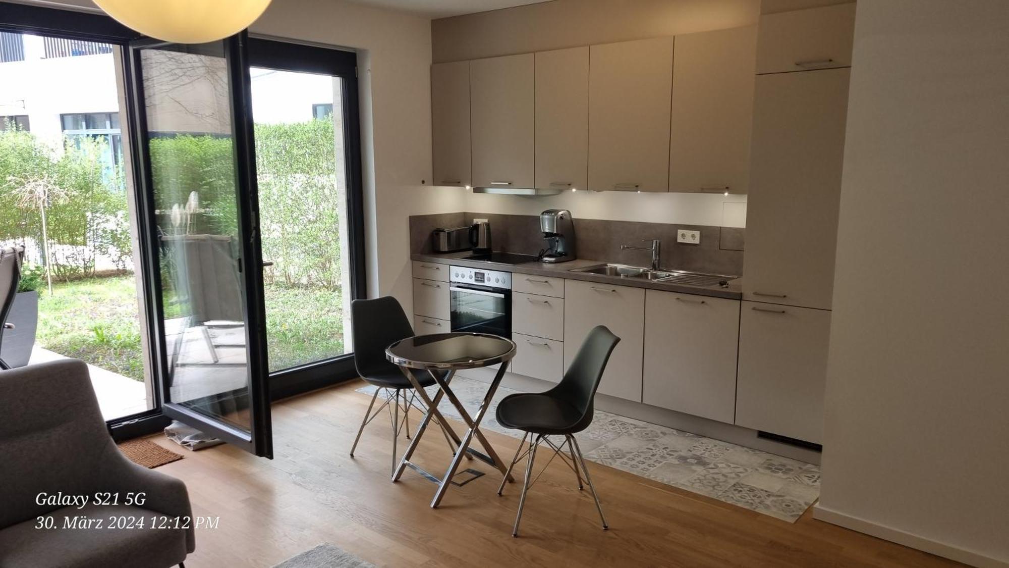Luxi Luxurioeses Appartement Mit Terrasse Und Garten Mitten In Berlin Luaran gambar